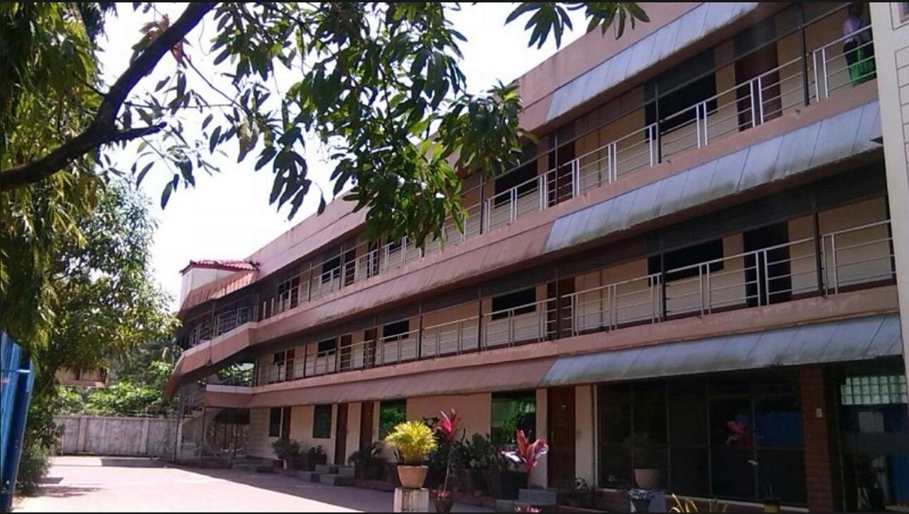 Airport Inn Gyogon Ngoại thất bức ảnh