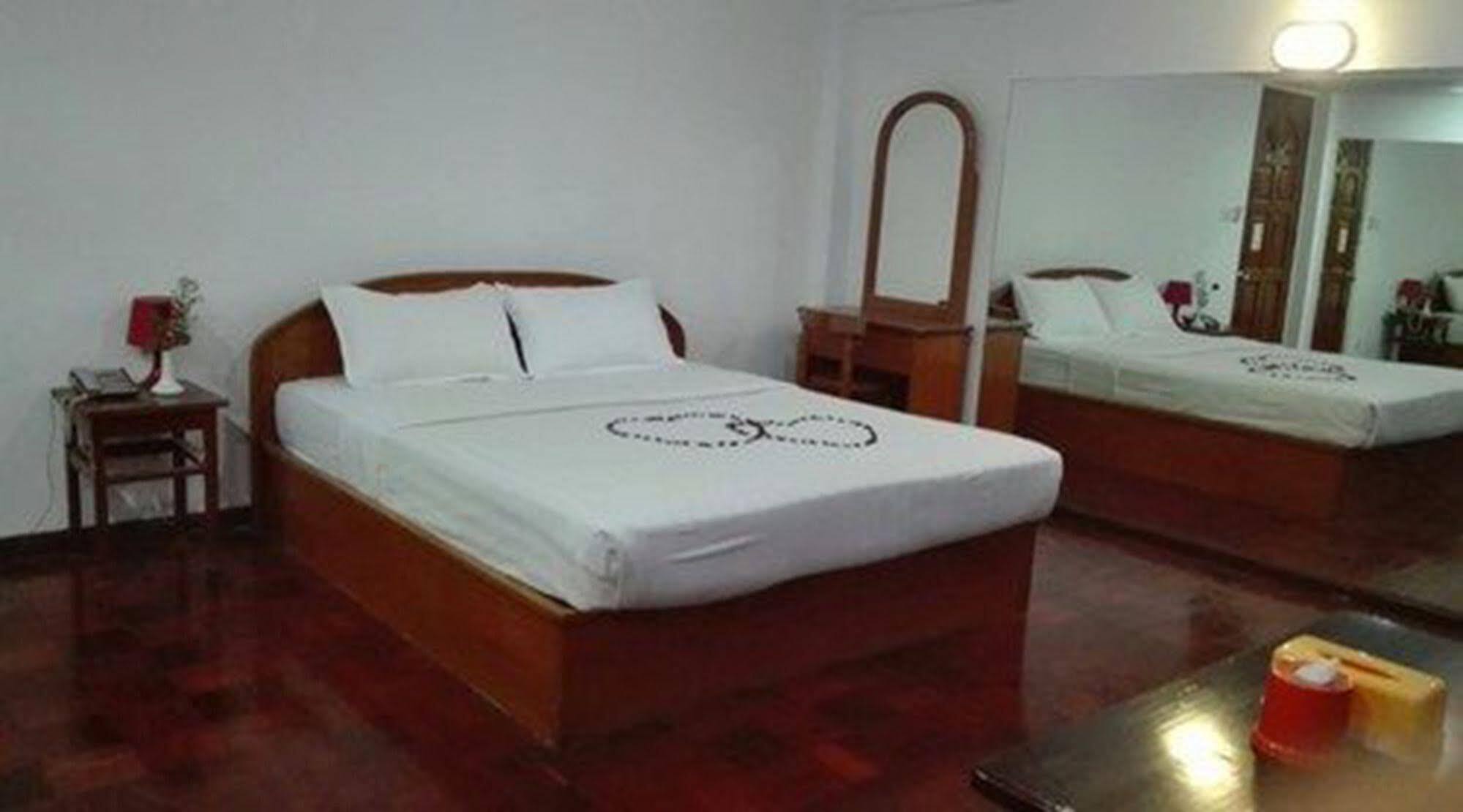 Airport Inn Gyogon Ngoại thất bức ảnh